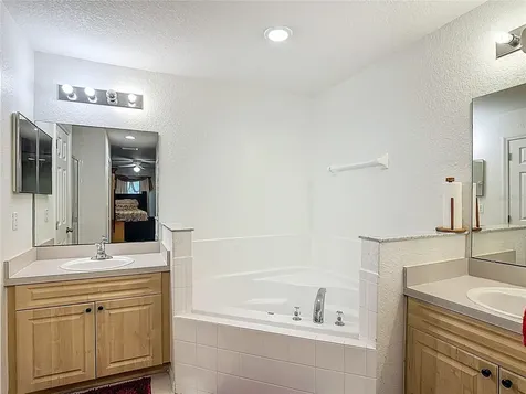 1910 Dolphin Drive Kissimmee FL 34759