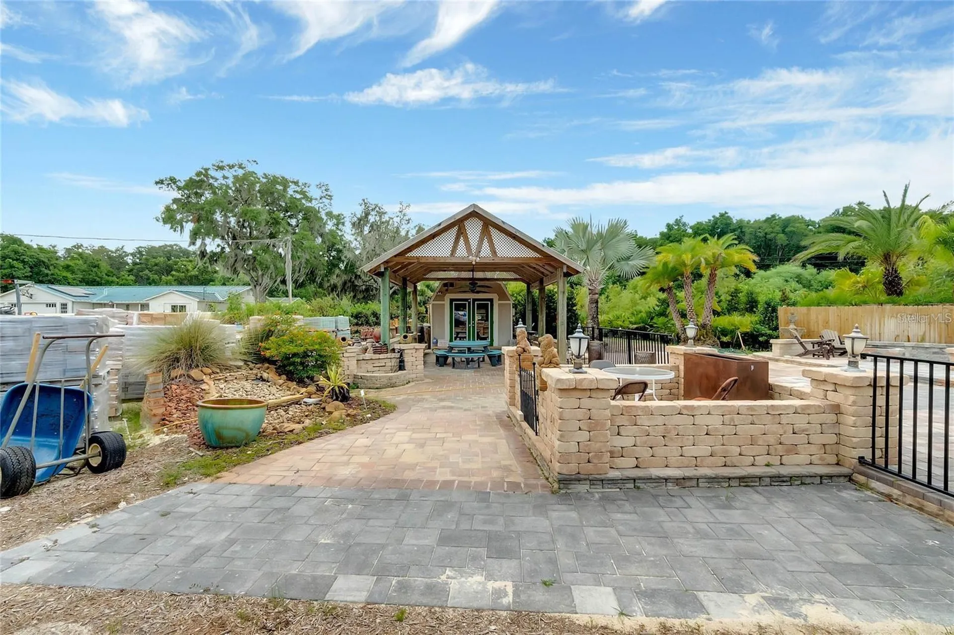 8440 County Road 48 Yalaha FL 34797