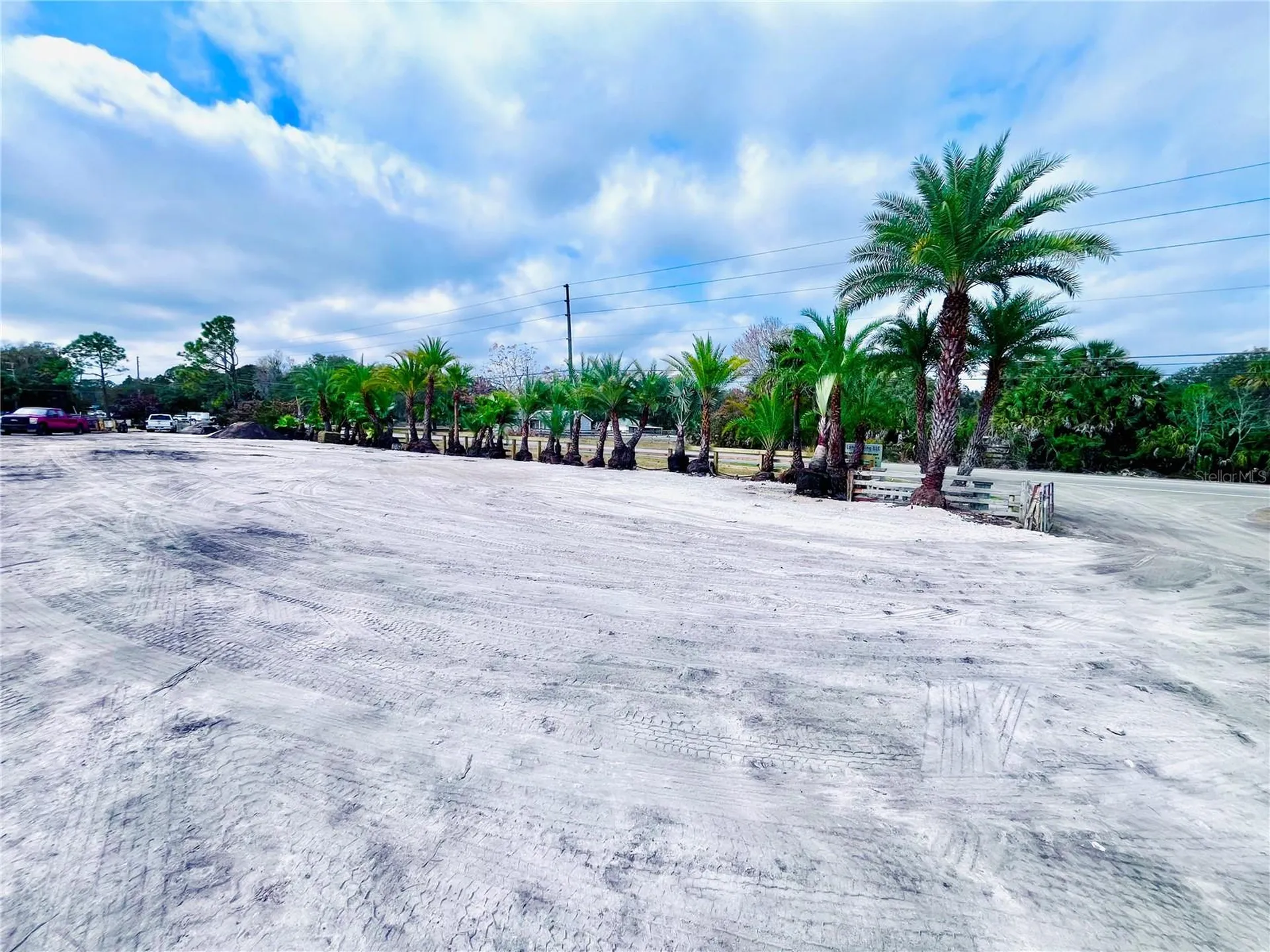 8440 County Road 48 Yalaha FL 34797
