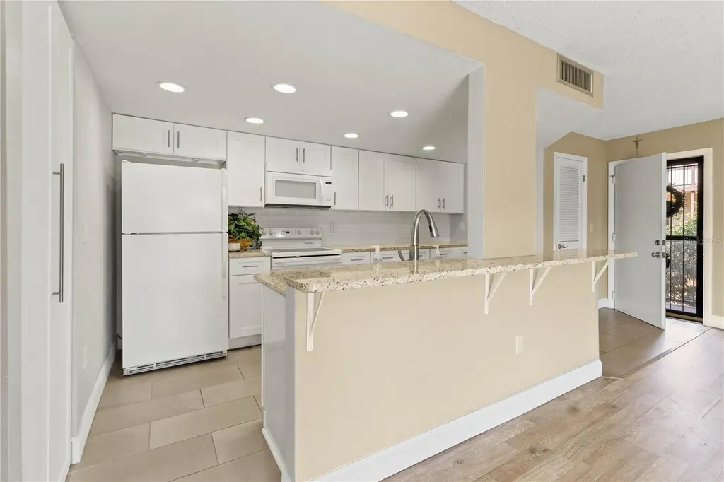 2025 Sylvester Road Lakeland FL 33803