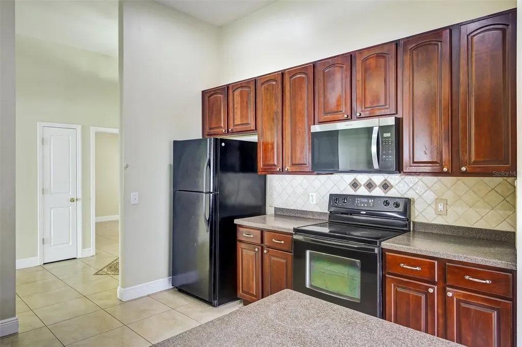 2709 Lucas Lakes Lane Kissimmee FL 34744