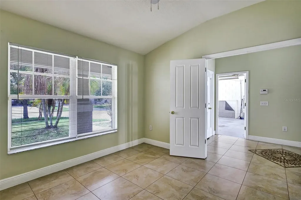 2709 Lucas Lakes Lane Kissimmee FL 34744