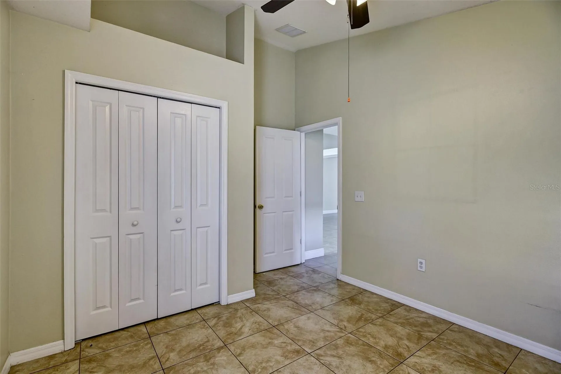 2709 Lucas Lakes Lane Kissimmee FL 34744
