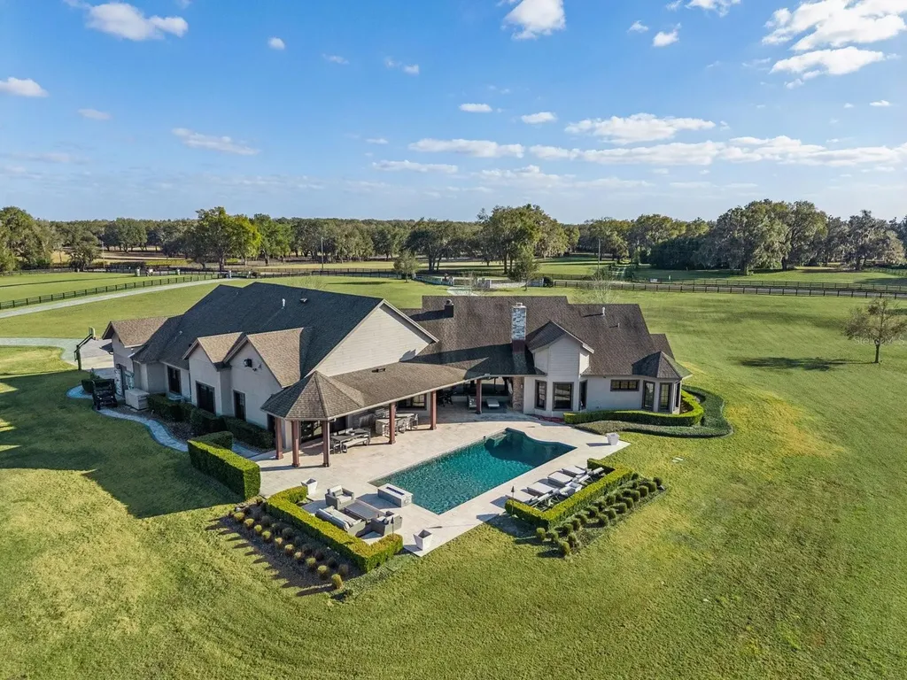 22151 Lake Seneca Road Eustis FL 32736