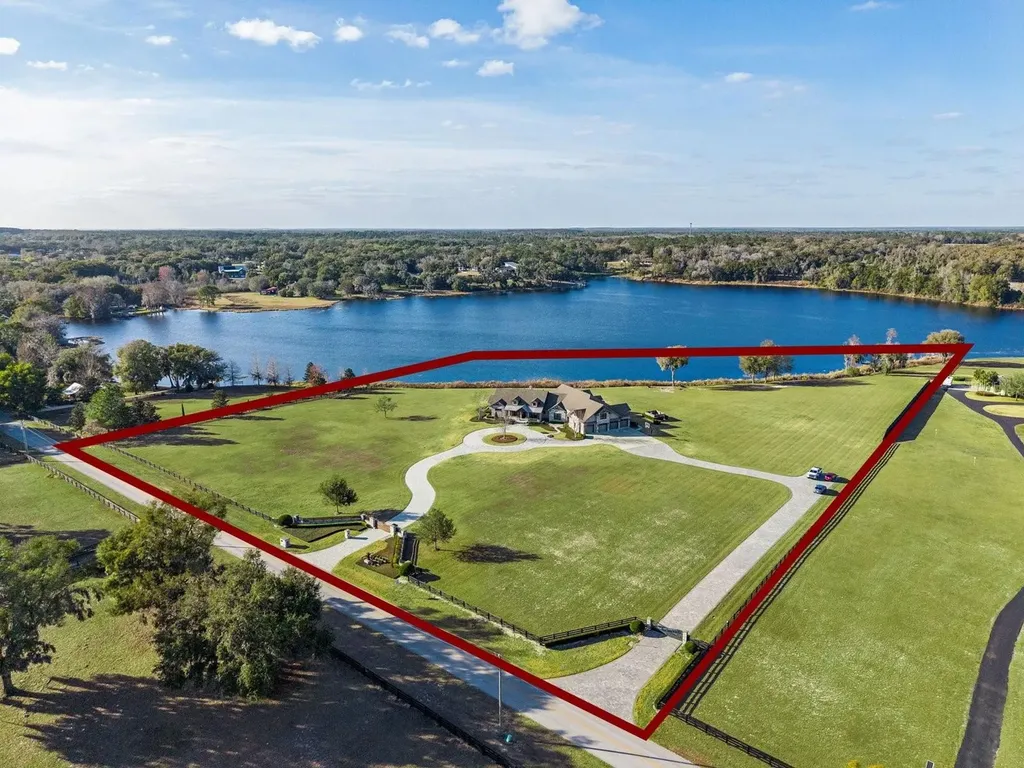 22151 Lake Seneca Road Eustis FL 32736