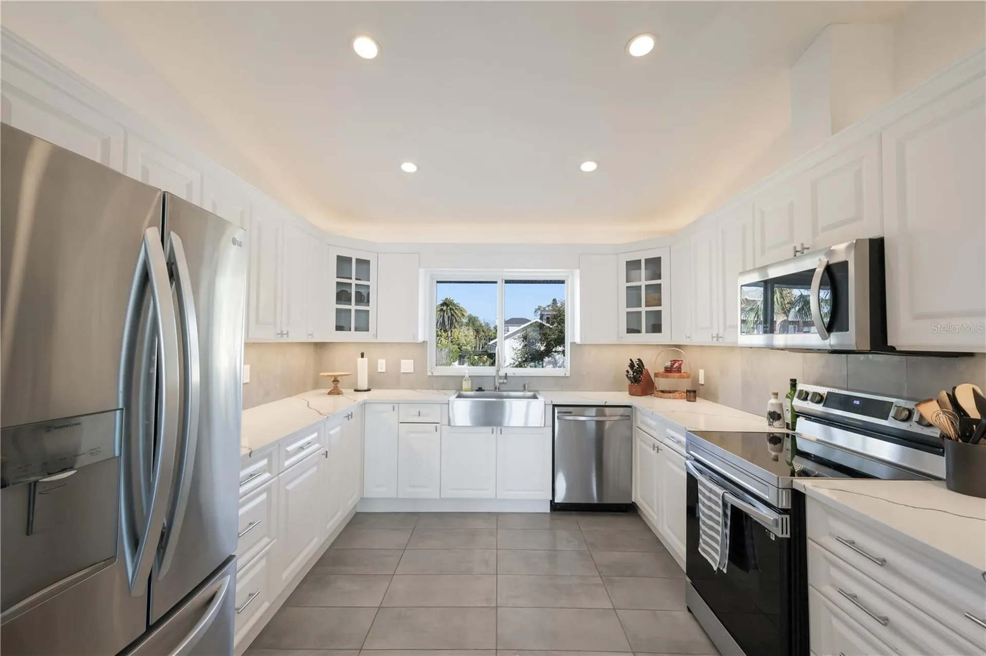 3908 Bayside Drive Bradenton FL 34210