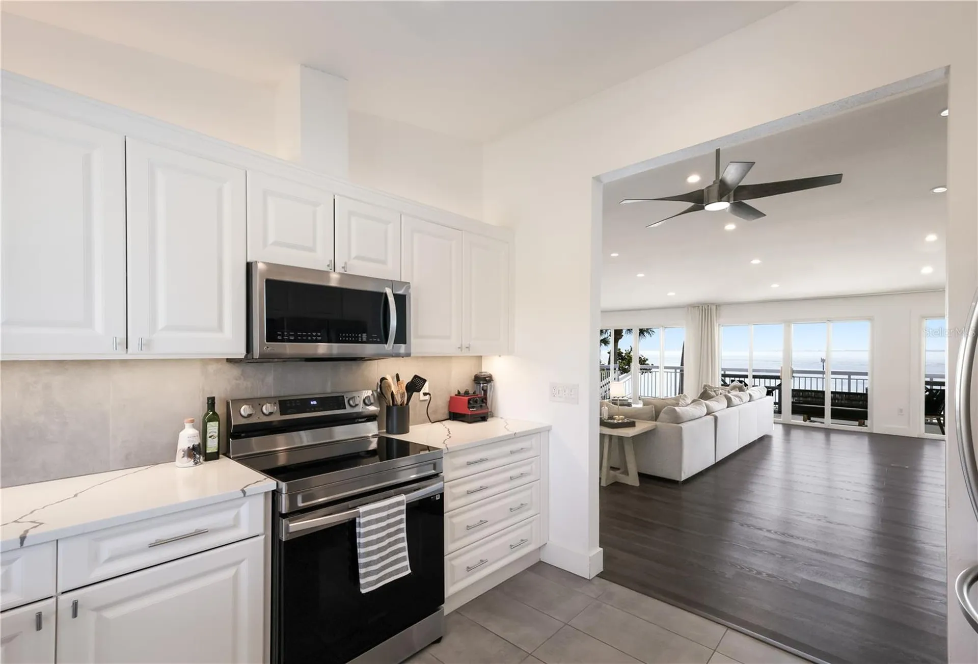 3908 Bayside Drive Bradenton FL 34210