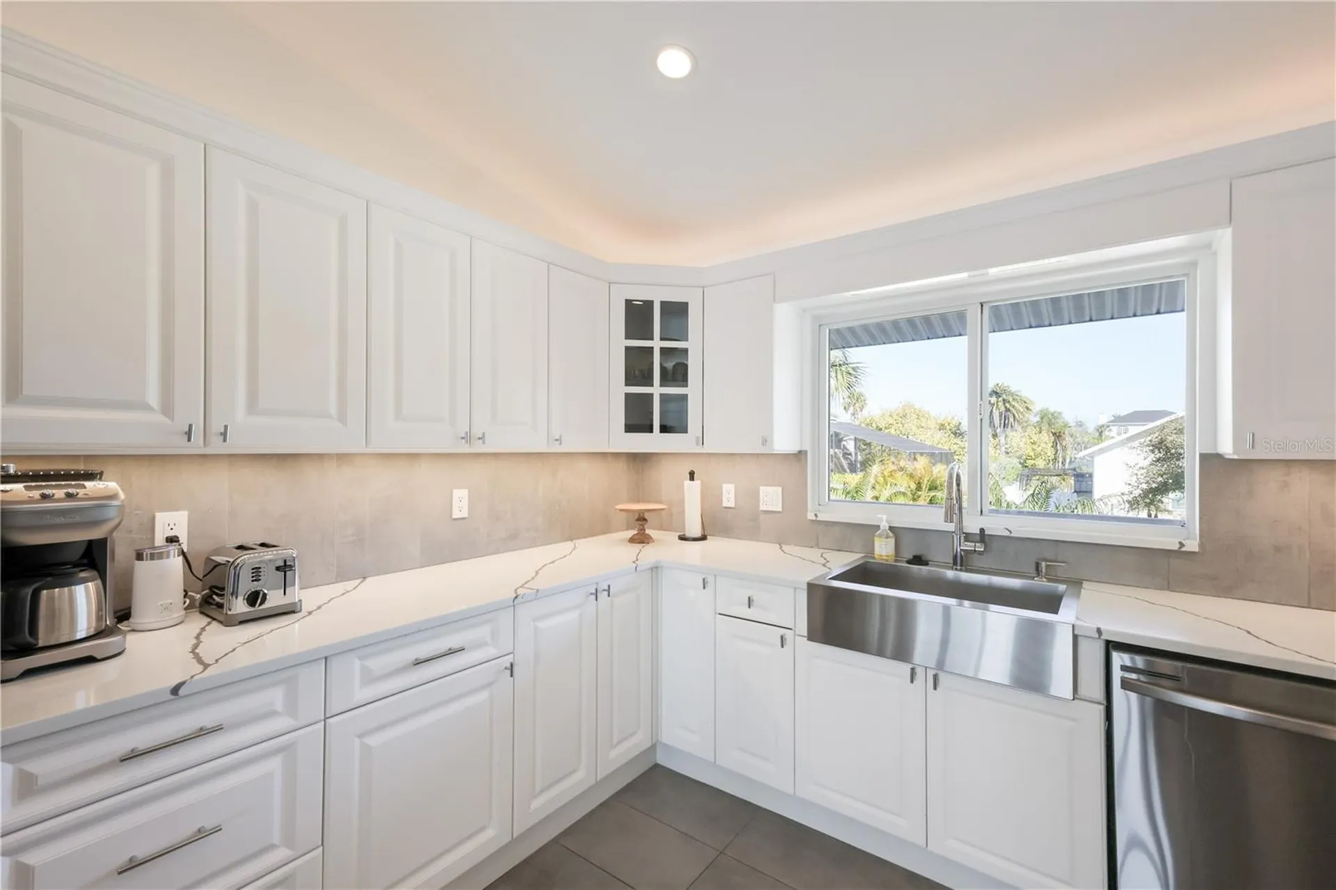 3908 Bayside Drive Bradenton FL 34210
