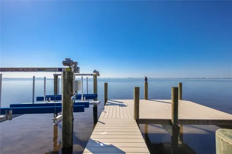 3908 Bayside Drive Bradenton FL 34210