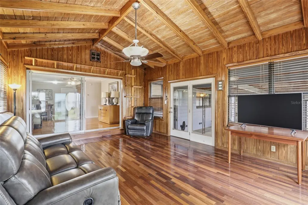 8096 SW County Road 18 Hampton FL 32044