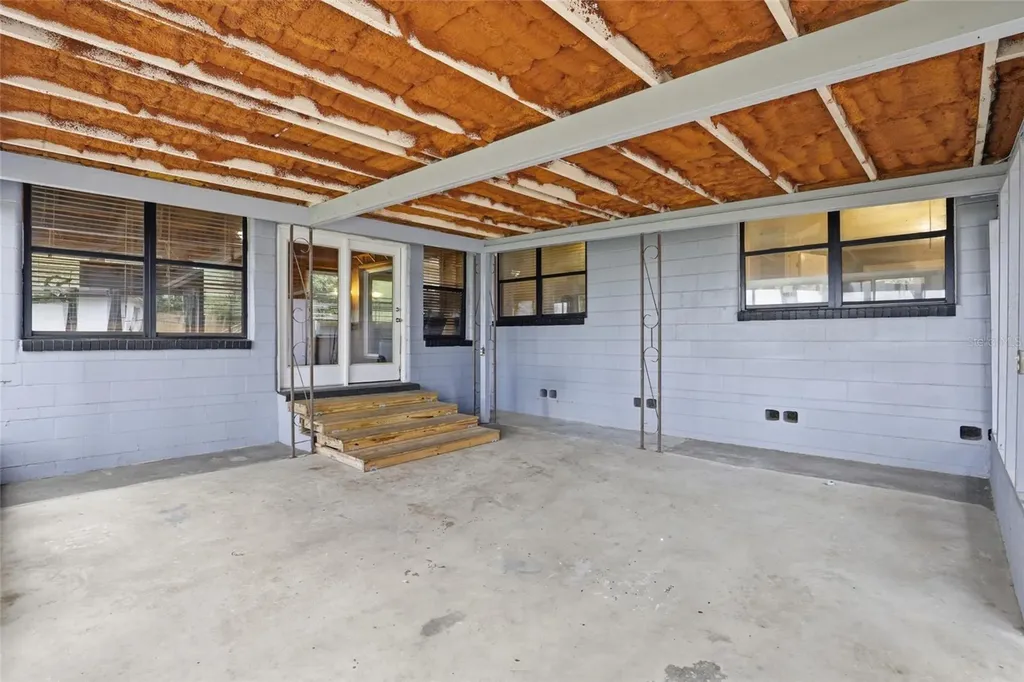 8096 SW County Road 18 Hampton FL 32044