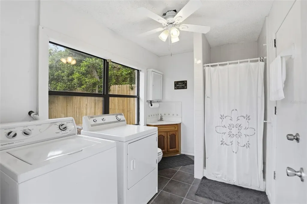 8096 SW County Road 18 Hampton FL 32044