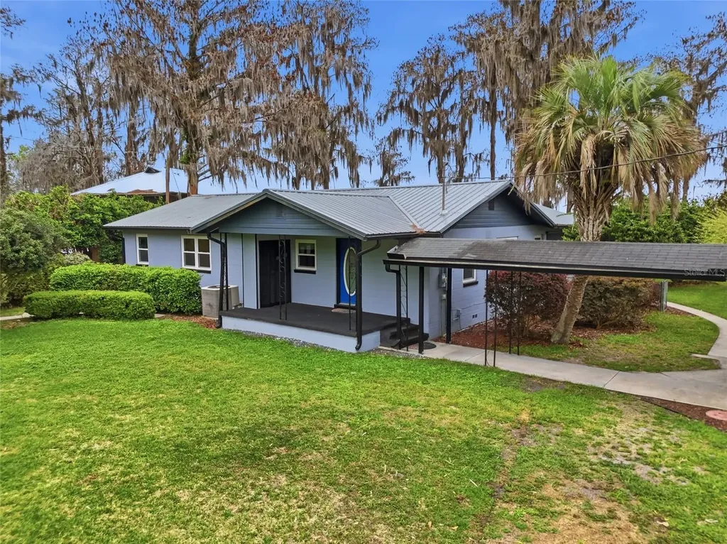 8096 SW County Road 18 Hampton FL 32044