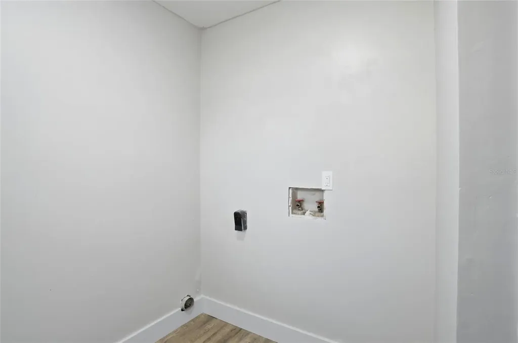 2014 Bates Avenue Eustis FL 32726