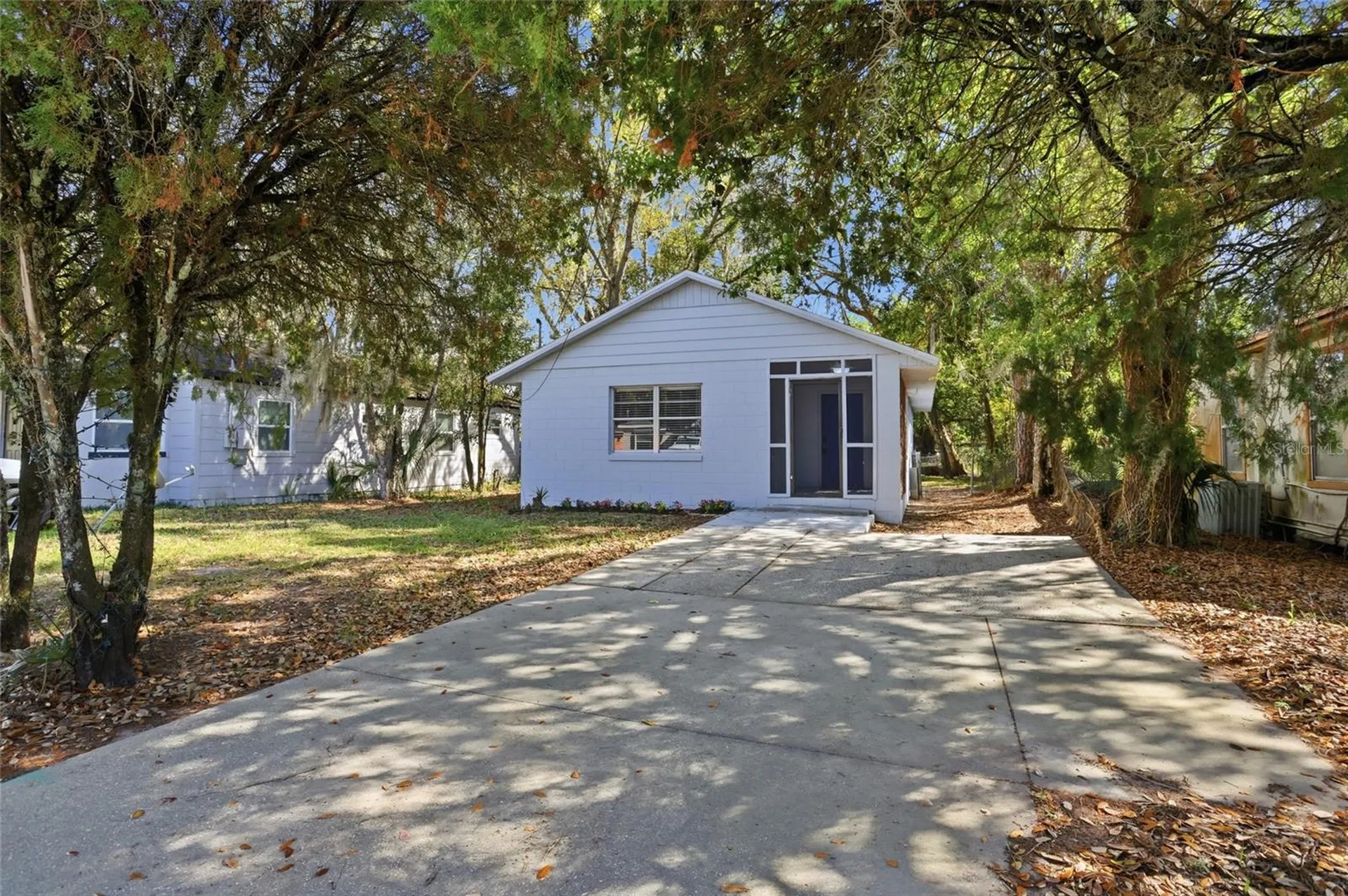 2014 Bates Avenue Eustis FL 32726
