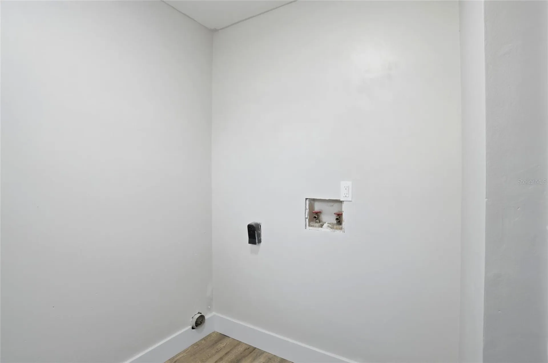 2014 Bates Avenue Eustis FL 32726