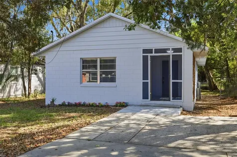 2014 Bates Avenue Eustis FL 32726