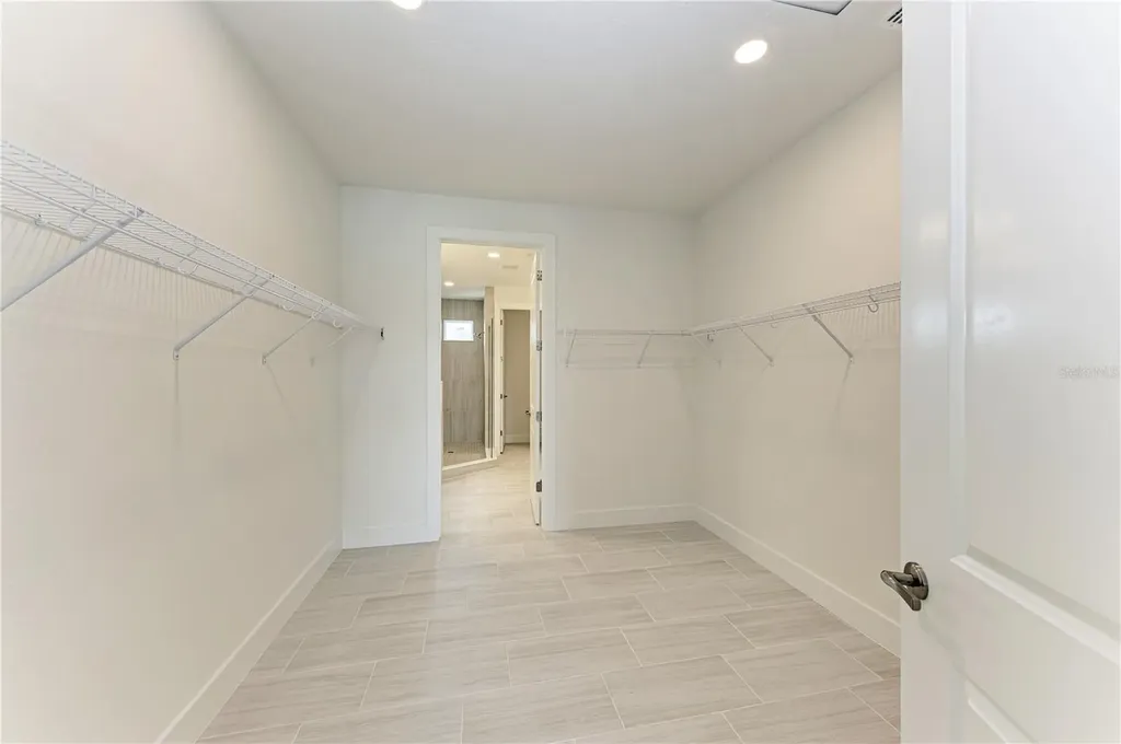 10016 Rembrandt Way Bradenton FL 34212