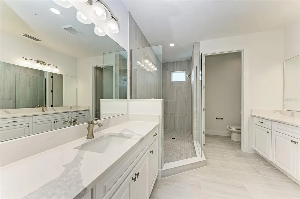 10016 Rembrandt Way Bradenton FL 34212
