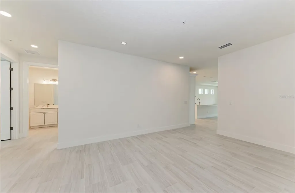 10016 Rembrandt Way Bradenton FL 34212