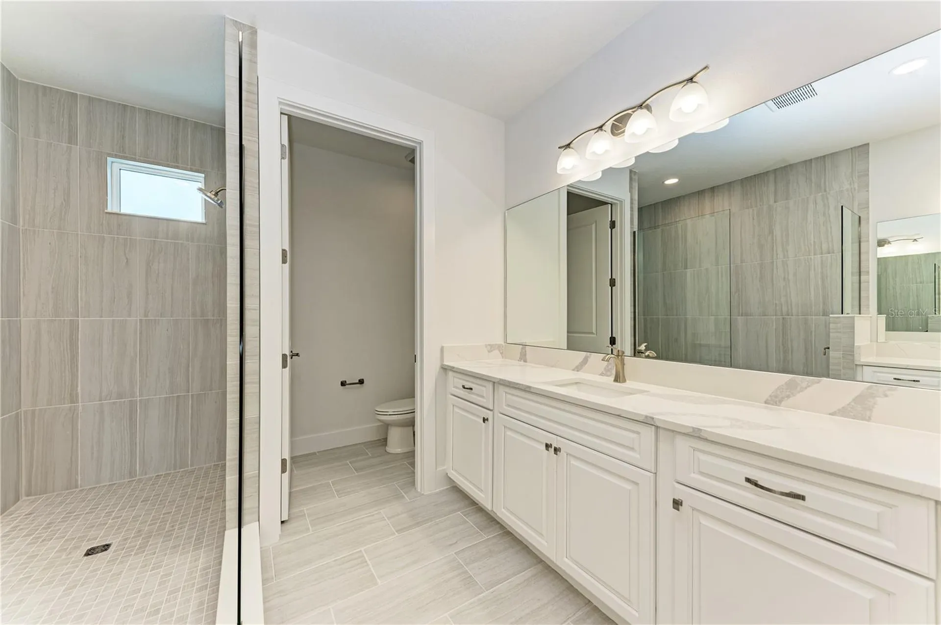 10016 Rembrandt Way Bradenton FL 34212