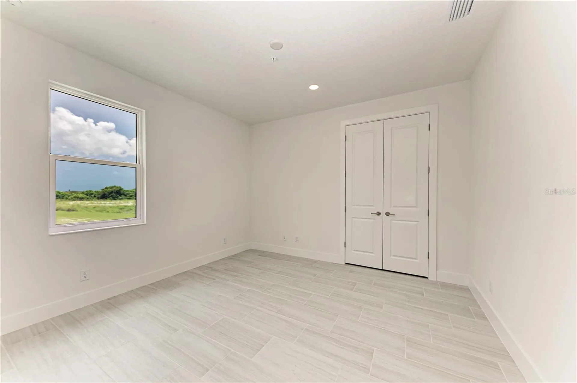 10016 Rembrandt Way Bradenton FL 34212