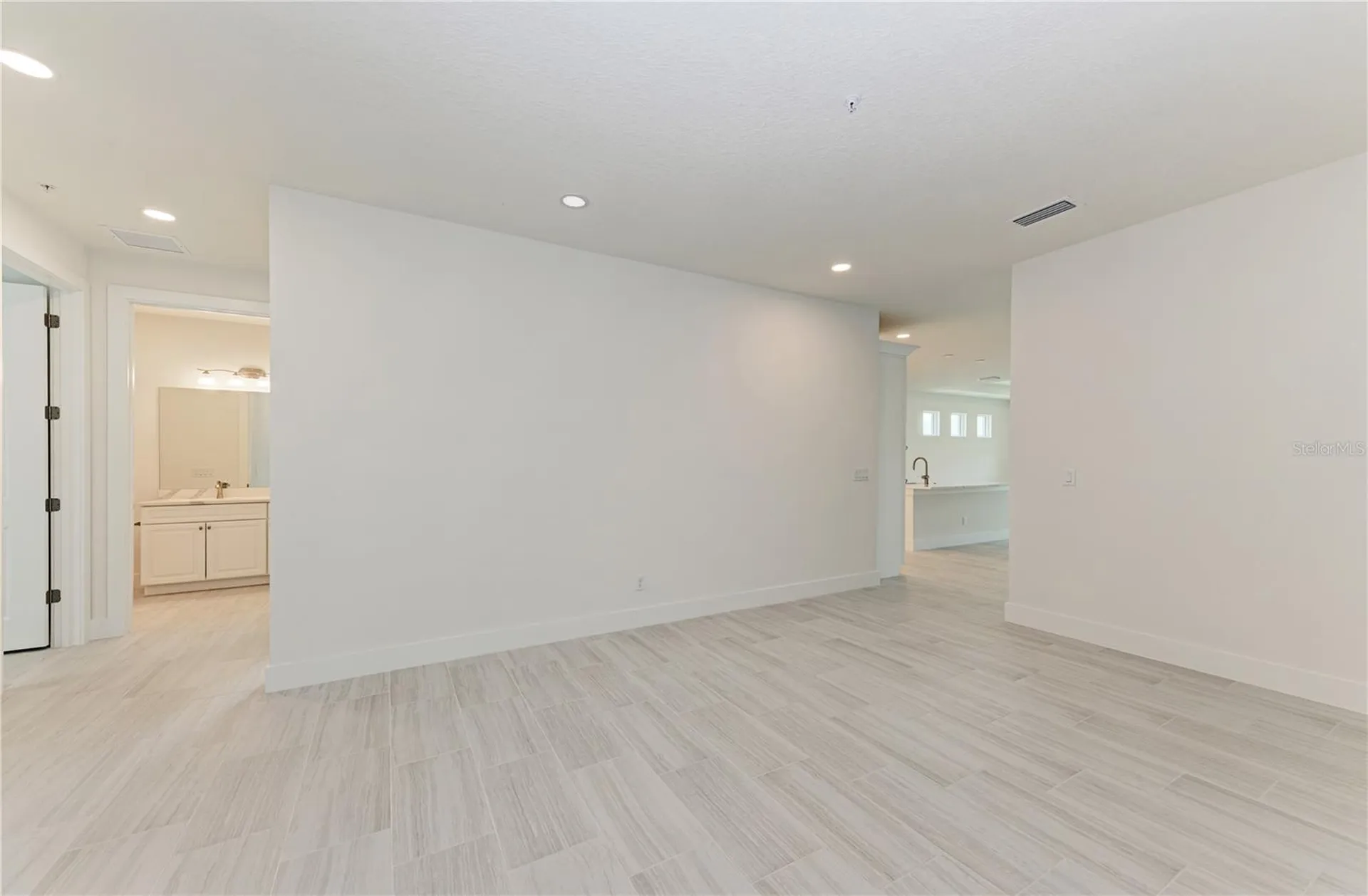 10016 Rembrandt Way Bradenton FL 34212