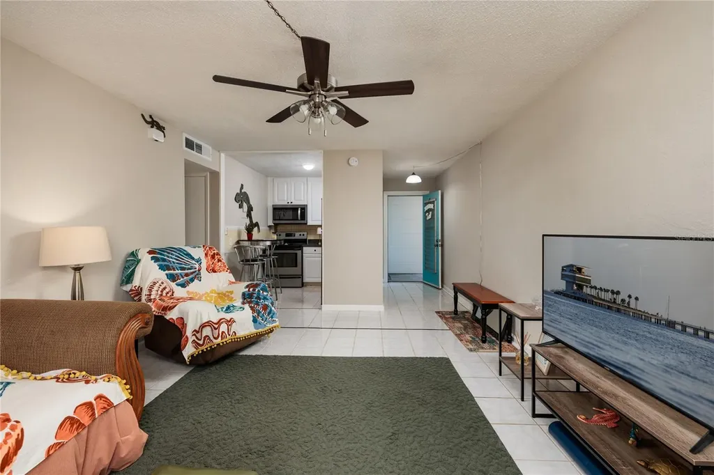 525 9th Avenue N St Petersburg FL 33701