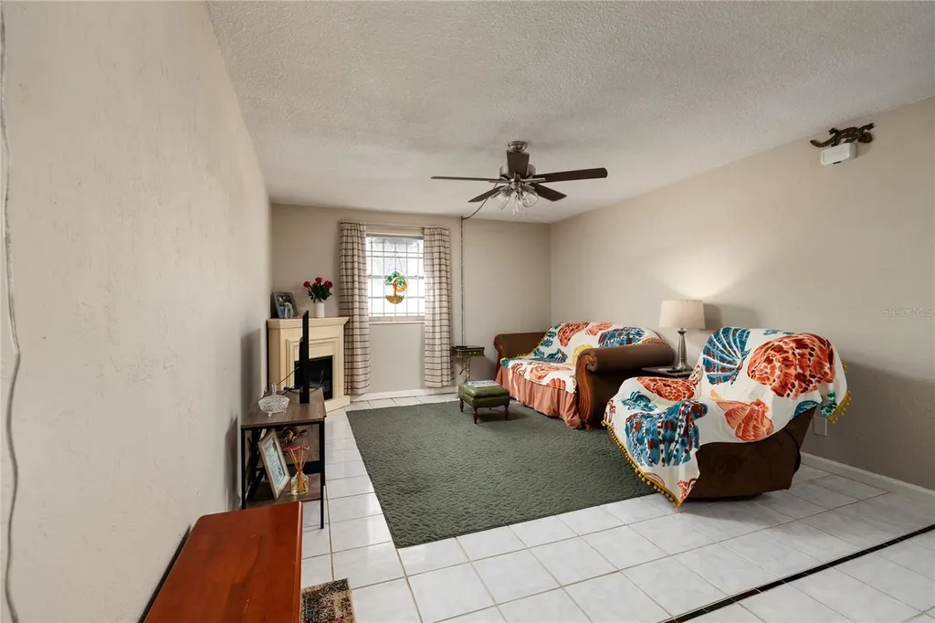 525 9th Avenue N St Petersburg FL 33701