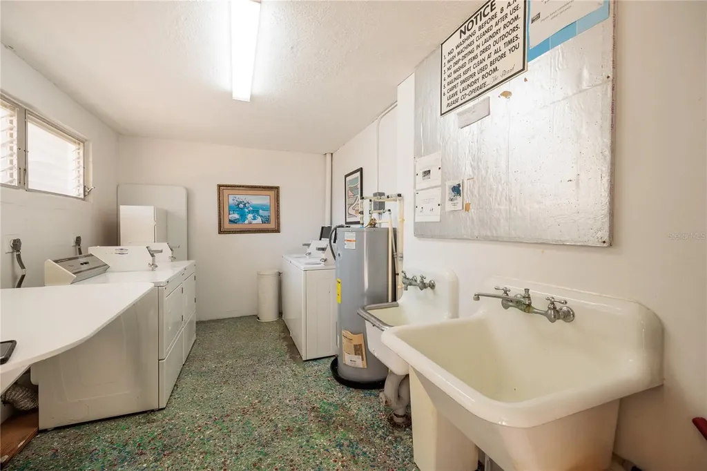 525 9th Avenue N St Petersburg FL 33701