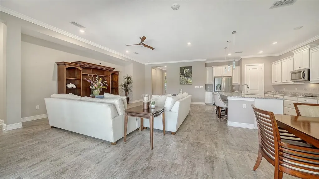 7300 Great Egret Boulevard Sarasota FL 34241