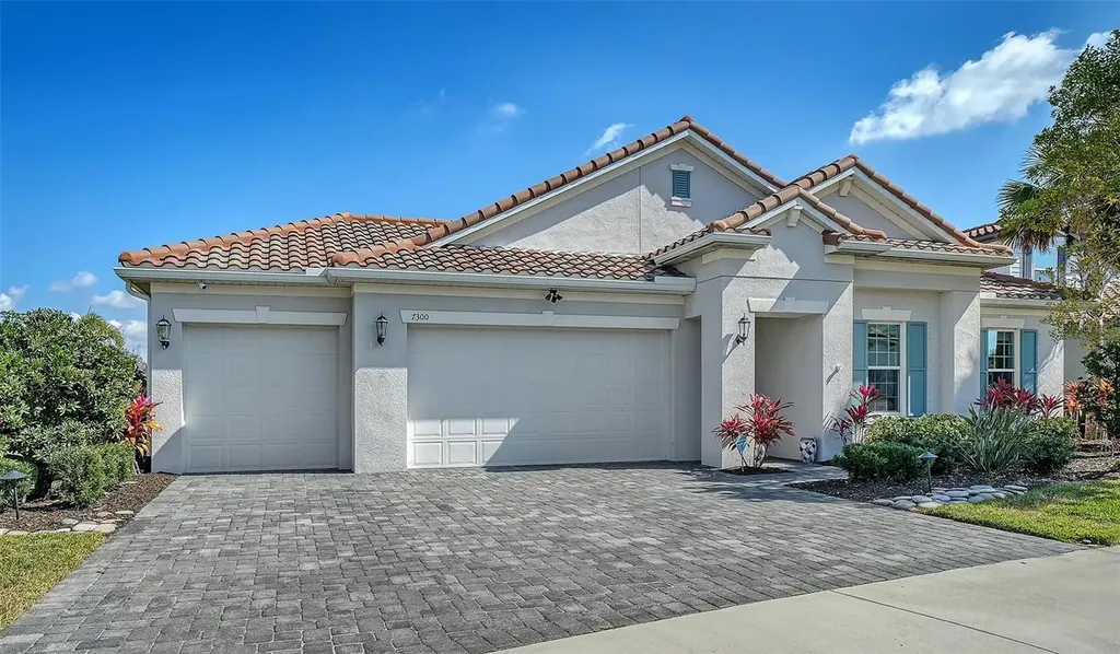 7300 Great Egret Boulevard Sarasota FL 34241