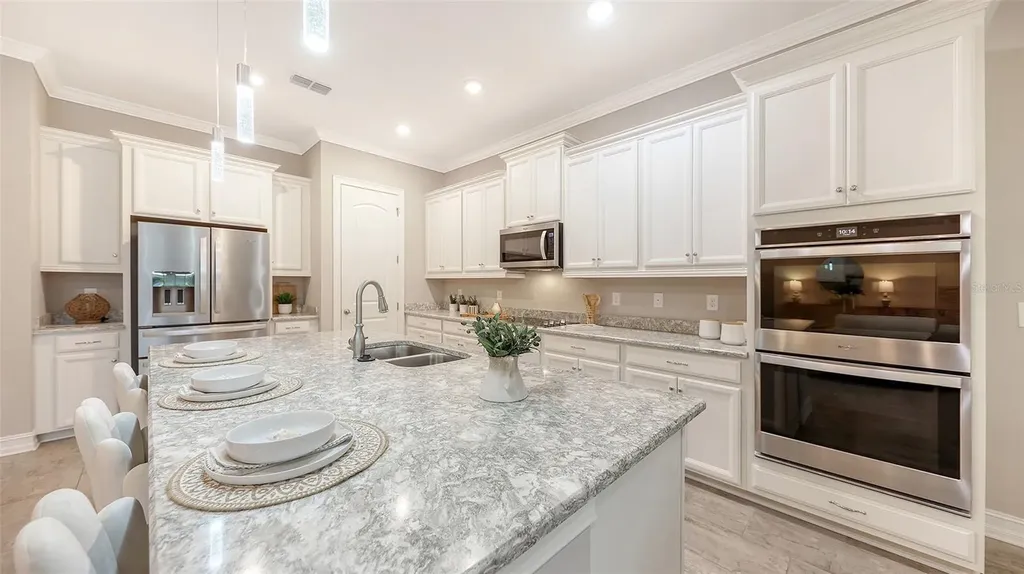 7300 Great Egret Boulevard Sarasota FL 34241