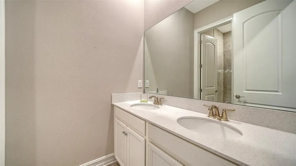 7300 Great Egret Boulevard Sarasota FL 34241