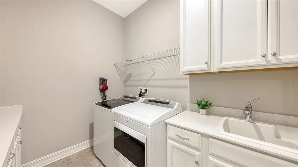7300 Great Egret Boulevard Sarasota FL 34241