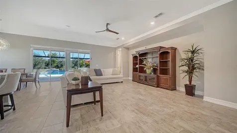 7300 Great Egret Boulevard Sarasota FL 34241