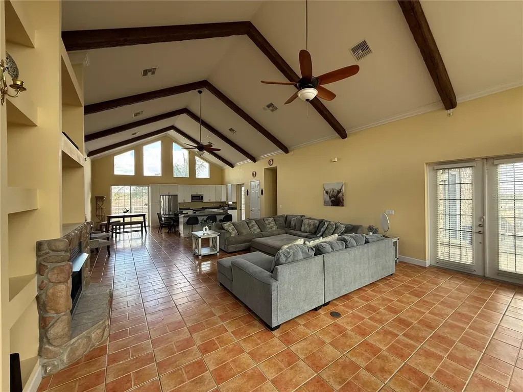 186 S Bear Pointe Drive Lake Placid FL 33852