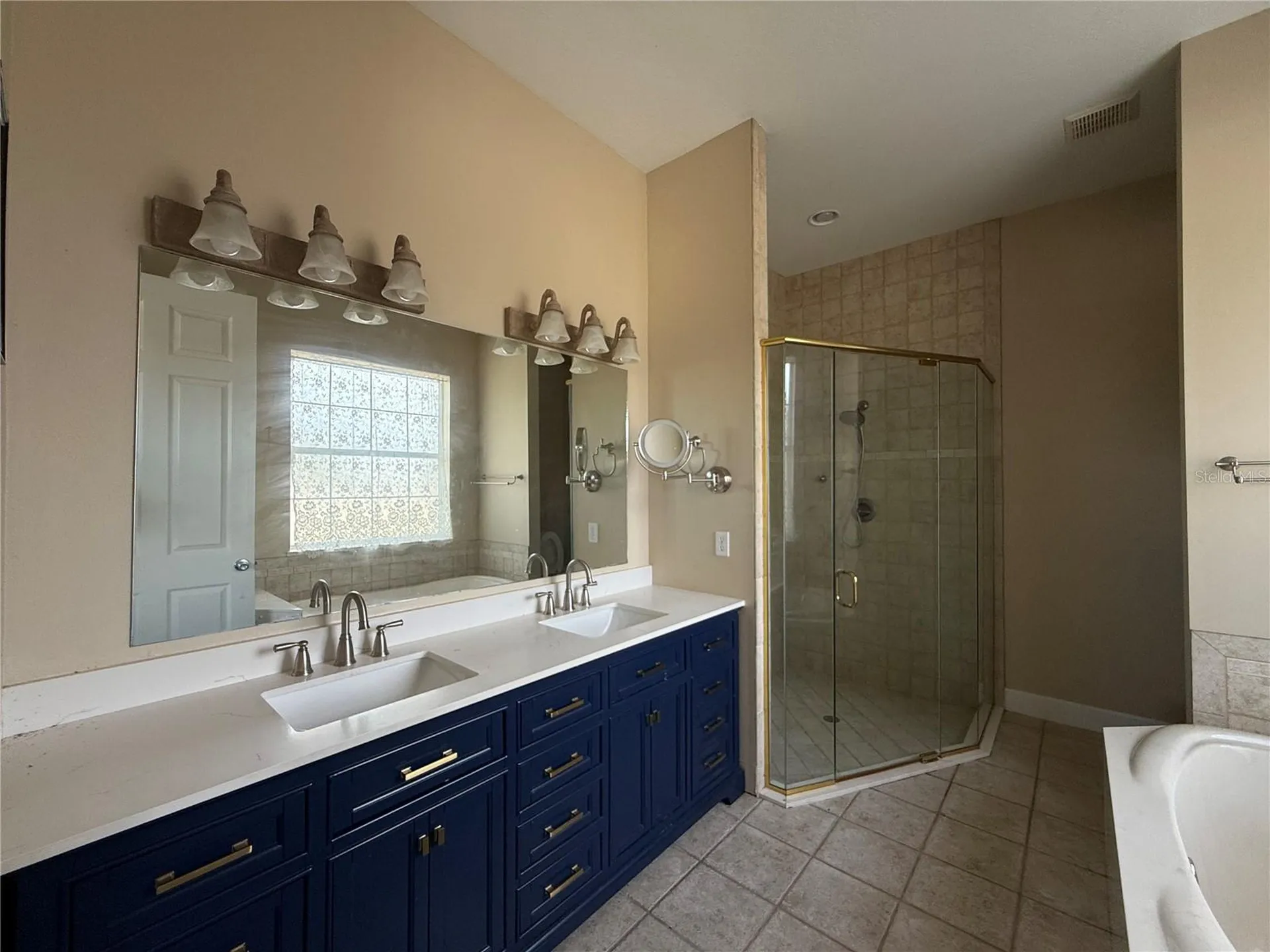 186 S Bear Pointe Drive Lake Placid FL 33852