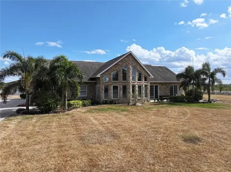 186 S Bear Pointe Drive Lake Placid FL 33852