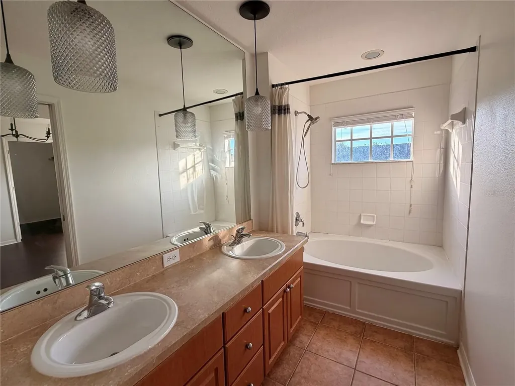 16215 Bridgecrossing Drive Lithia FL 33547