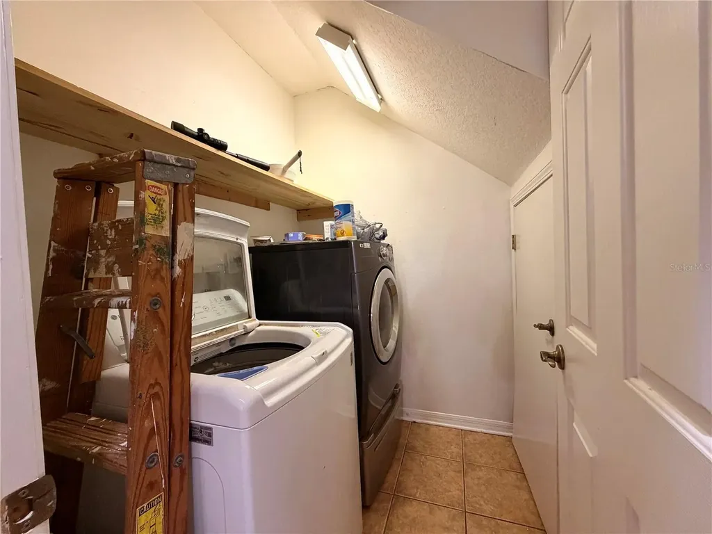 16215 Bridgecrossing Drive Lithia FL 33547