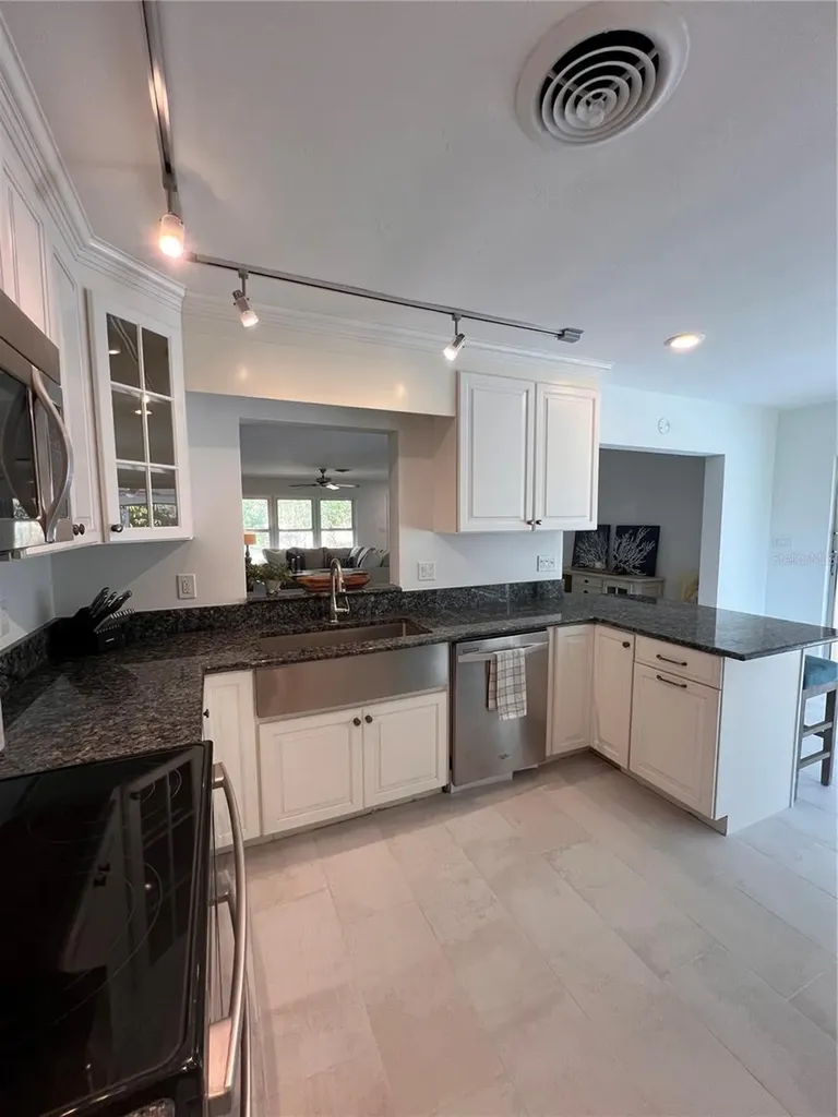2724 Monterey Street Sarasota FL 34231