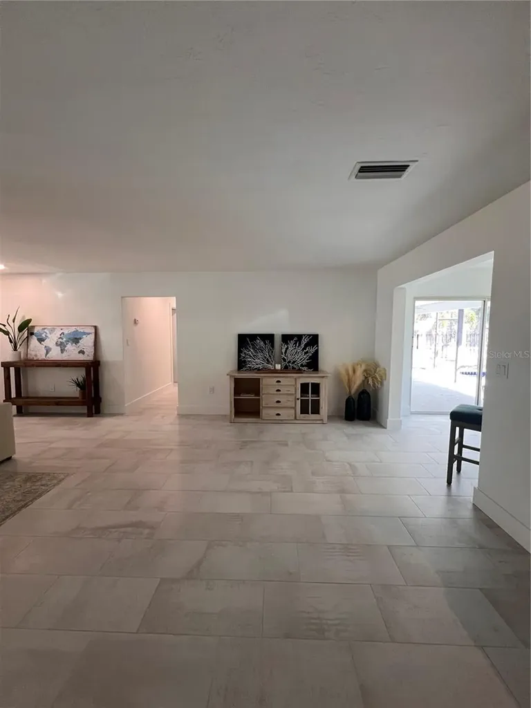2724 Monterey Street Sarasota FL 34231