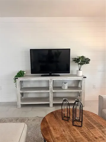 2724 Monterey Street Sarasota FL 34231