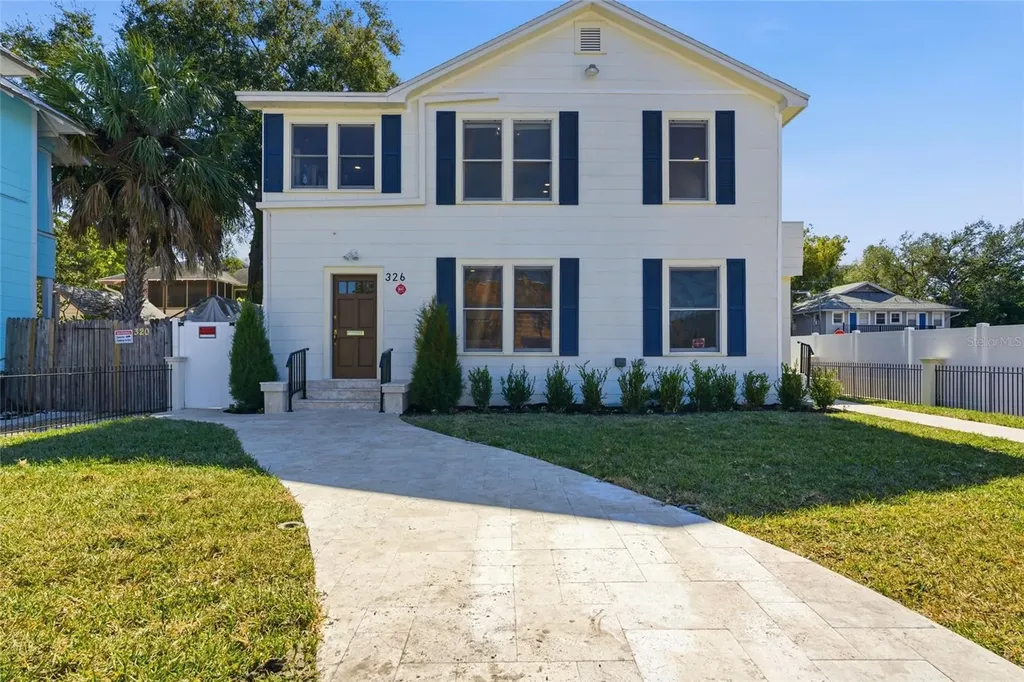 326 6th Avenue N St Petersburg FL 33701