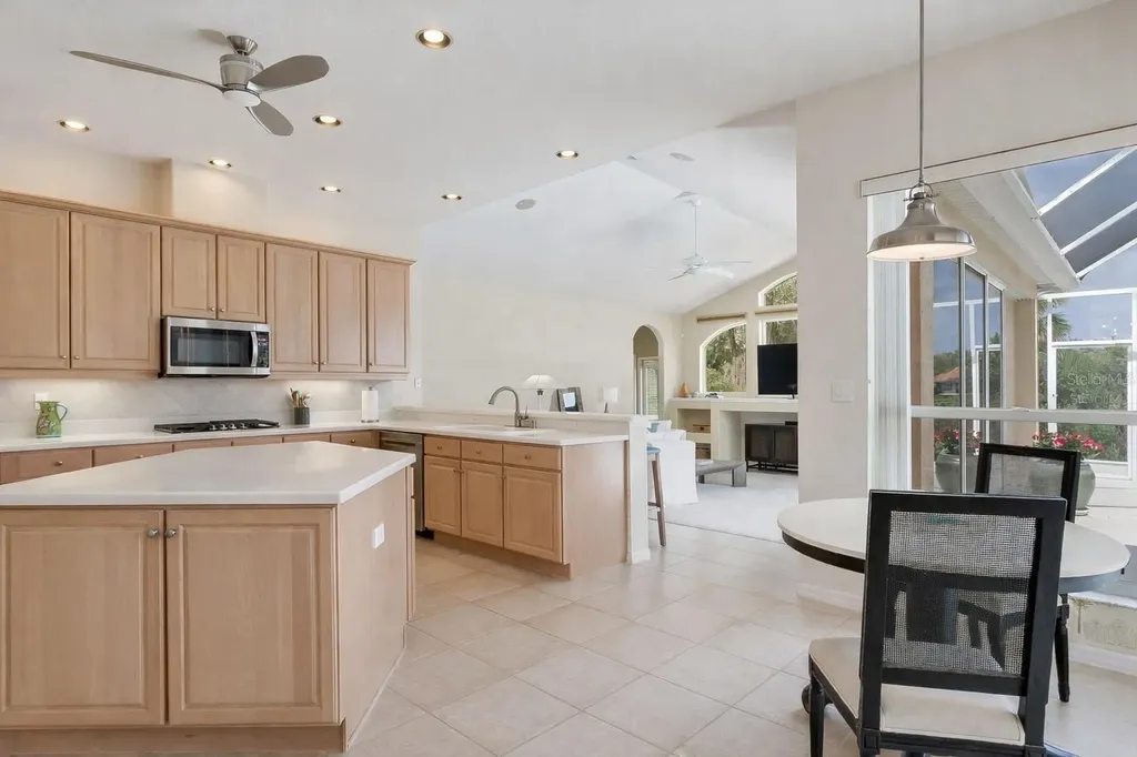 10228 Estuary Drive Tampa FL 33647