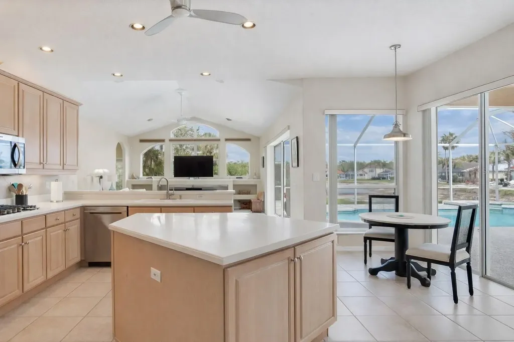 10228 Estuary Drive Tampa FL 33647