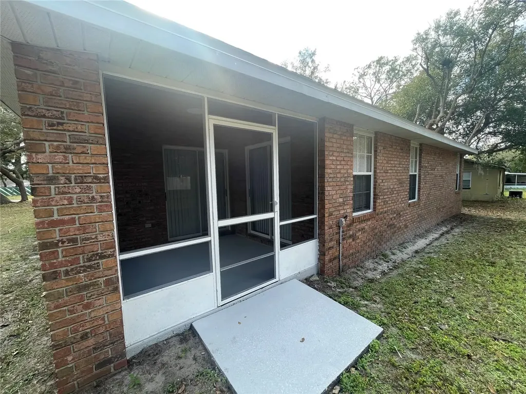 208 Lucerne Drive Debary FL 32713