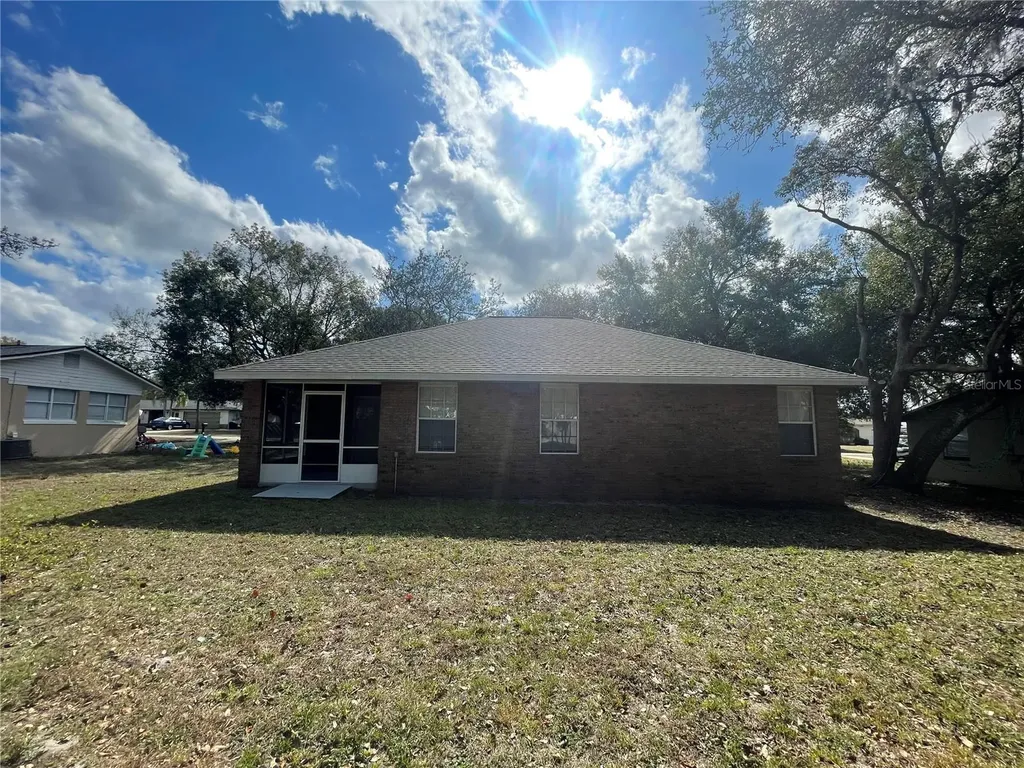 208 Lucerne Drive Debary FL 32713