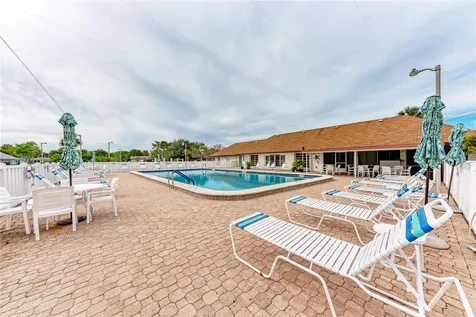 4006 36th Avenue Drive W Bradenton FL 34205